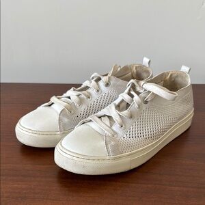 Banana Republic Stylish Cream Sneakers